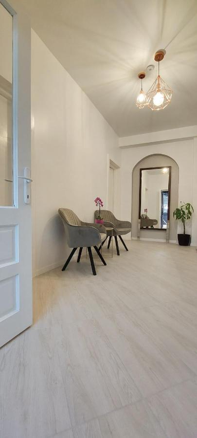 Casa Elenis Hotel เอโฟรีเอซูด ภายนอก รูปภาพ
