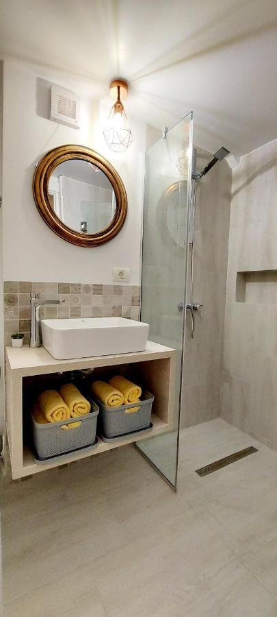 Casa Elenis Hotel เอโฟรีเอซูด ภายนอก รูปภาพ