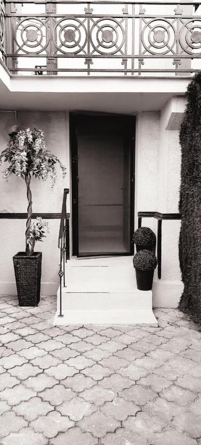 Casa Elenis Hotel เอโฟรีเอซูด ภายนอก รูปภาพ