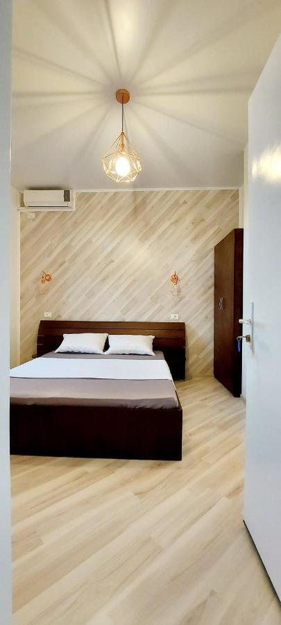Casa Elenis Hotel เอโฟรีเอซูด ภายนอก รูปภาพ