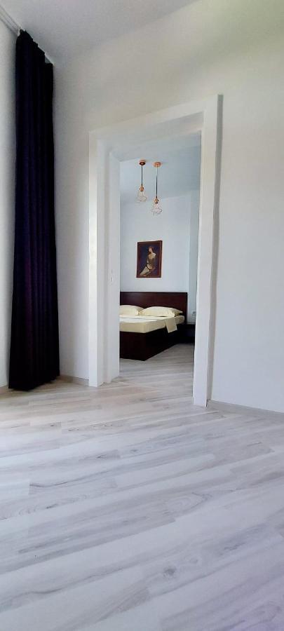 Casa Elenis Hotel เอโฟรีเอซูด ภายนอก รูปภาพ